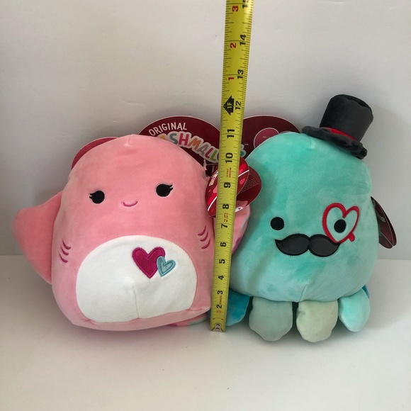 Squishmallows Valentine's Day EIKO Octopus & SAXA Stingray 8" Plush (Set of 2) - Picture 10 of 10